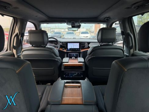 Used 2022 Jeep Grand Wagoneer Series II w/ Convenience Group III AWD/4WD image 25