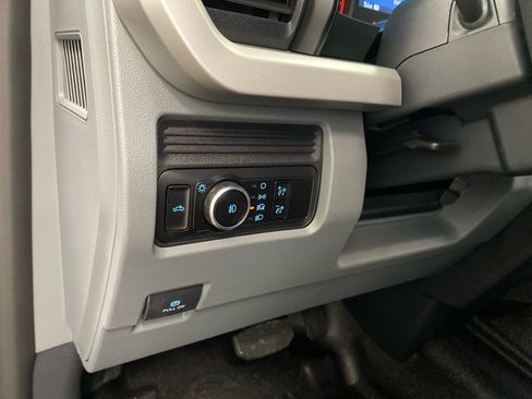 New 2026 Ford F250 XL w/ XL Driver Assist Package AWD/4WD image 18