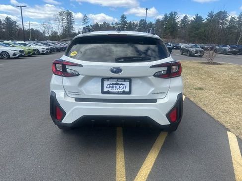 Used 2024 Subaru Crosstrek 2.0i Premium AWD/4WD image 6