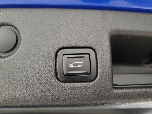 Certified 2019 Chevrolet Equinox LT w/ Sun & Navigation Package image 21