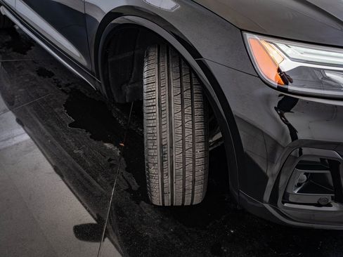 Certified 2025 Audi Q5 2.0T Premium w/ Convenience Plus Package image 48