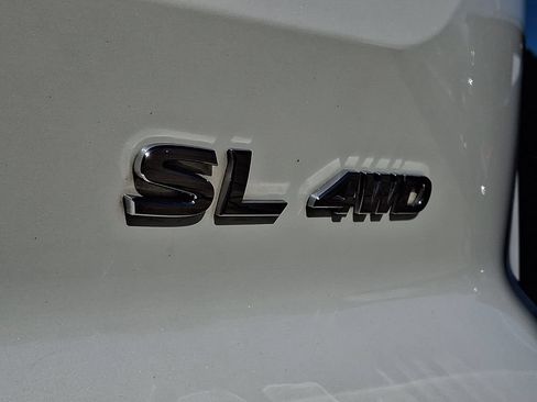 Used 2022 Nissan Pathfinder SL AWD/4WD image 31