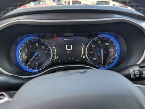 New 2026 Chrysler Pacifica Select image 20