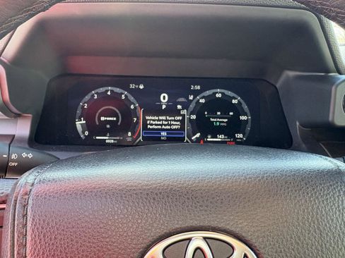 Used 2025 Toyota Tacoma TRD Sport w/ TRD Sport Upgrade Package image 13