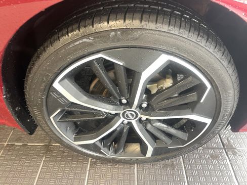 Certified 2024 Nissan Altima 2.5 SR w/ SR Premium Package image 4