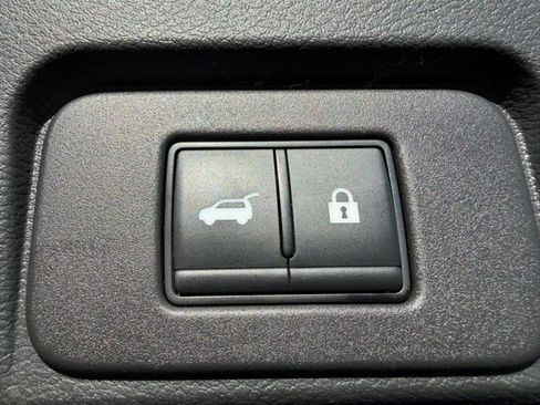 Certified 2023 Nissan Rogue SL w/ SL Premium Package AWD/4WD image 40