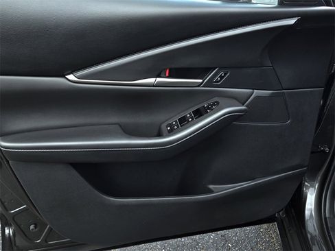 Used 2022 MAZDA CX-30 AWD 2.5 S w/ Select Package image 10