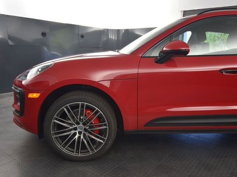 New 2025 Porsche Macan S image 40