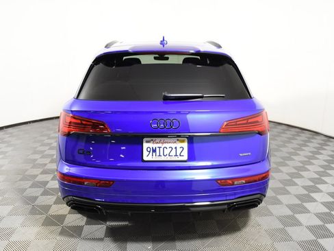 Used 2024 Audi Q5 e Prestige w/ Prestige Package image 5