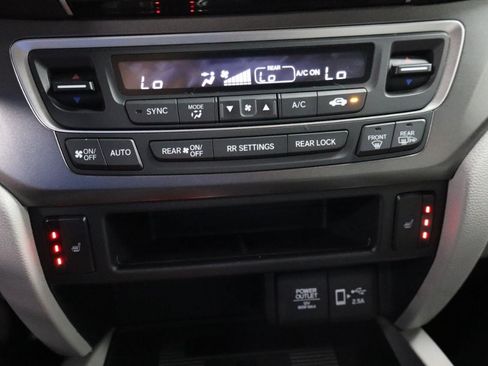 Used 2022 Honda Pilot Special Edition image 18