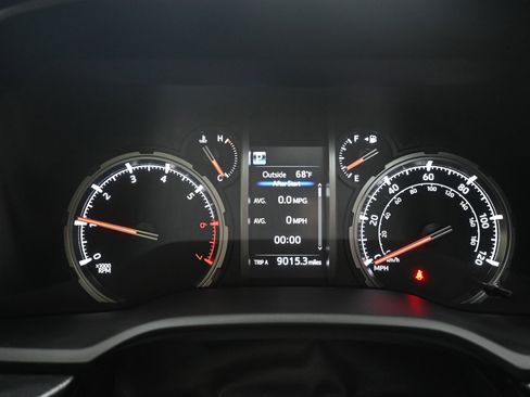 Used 2022 Toyota 4Runner Limited image 13