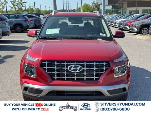 Certified 2025 Hyundai Venue SEL image 7