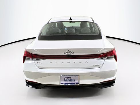 Used 2023 Hyundai Elantra Limited FWD image 6