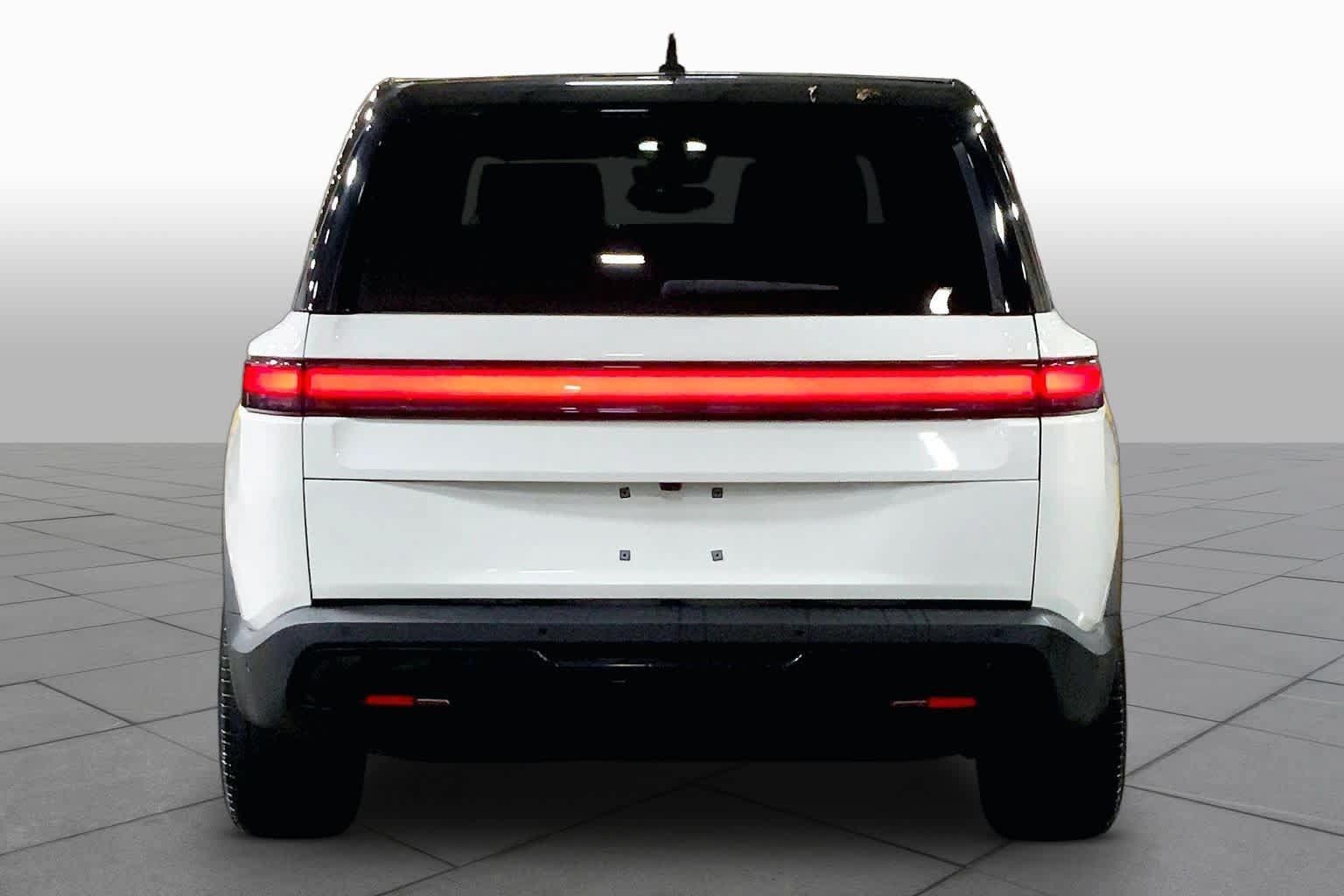Used 2023 Rivian R1S Launch Edition Quad AWD/4WD image 4