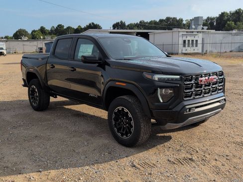 New 2026 GMC Canyon AT4 AWD/4WD image 8