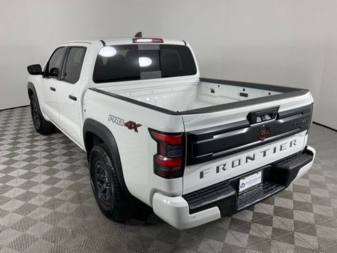 Used 2026 Nissan Frontier PRO-4X AWD/4WD image 5