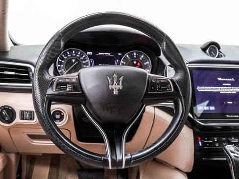 Used 2022 Maserati Ghibli Modena RWD image 23