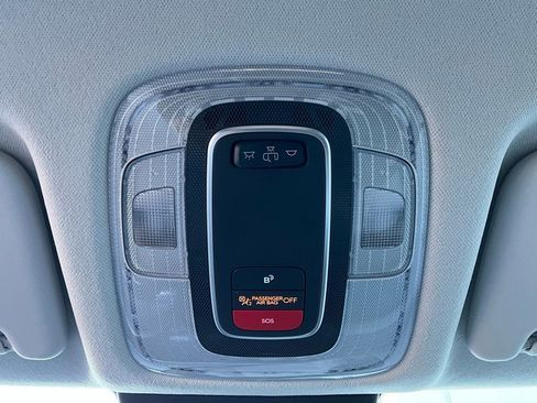 Used 2025 Hyundai Kona SEL image 17