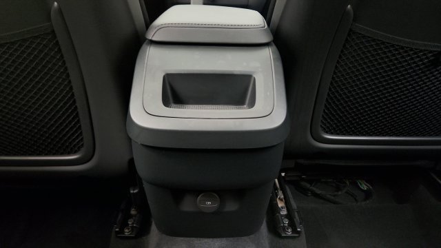 Used 2025 Volvo XC60 B5 Core AWD/4WD image 58