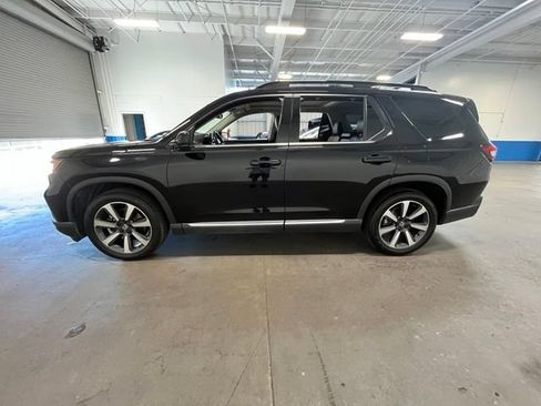 Used 2023 Honda Pilot Elite image 6