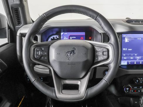 Used 2023 Ford Bronco Badlands AWD/4WD image 29
