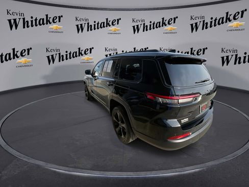 Used 2025 Jeep Grand Cherokee L Limited w/ Black Appearance Package image 6