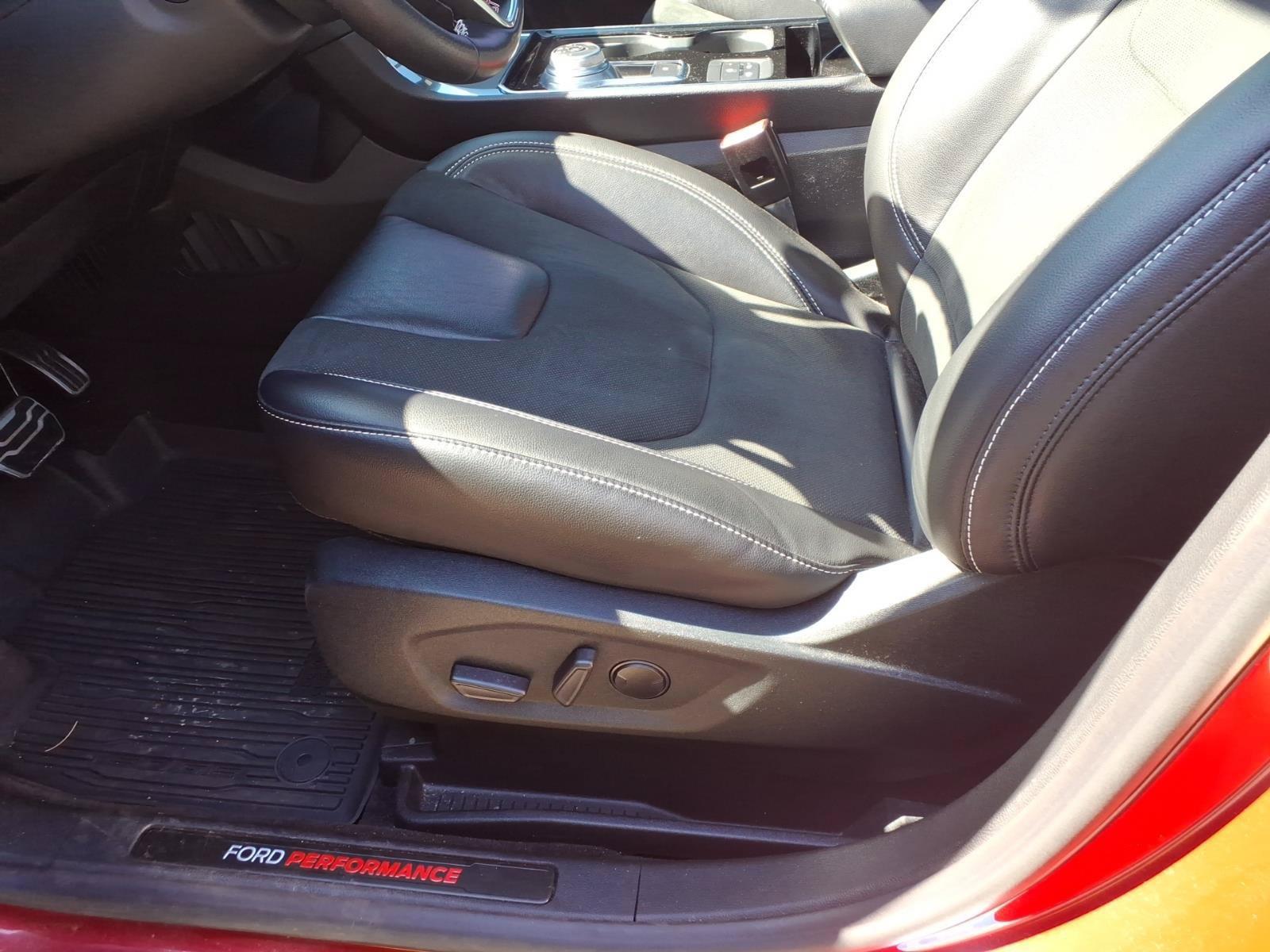 Used 2020 Ford Edge ST w/ Equipment Group 401A AWD/4WD image 18