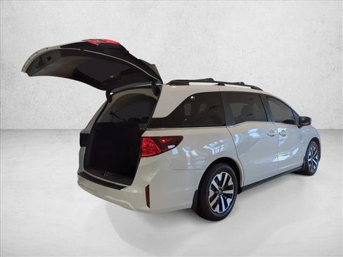 New 2026 Honda Odyssey EX-L image 2
