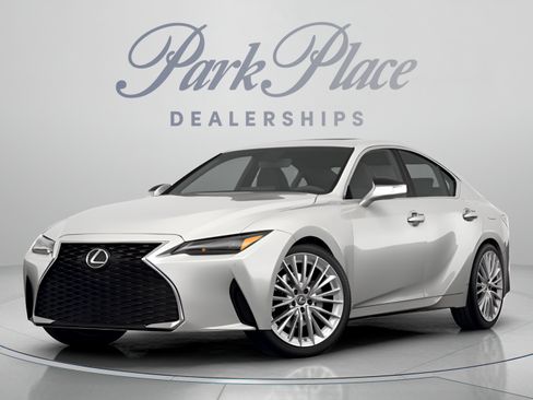 Used 2023 Lexus IS 300 w/ Comfort Package RWD image 11