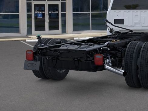 New 2026 Ford F550 4x4 Regular Cab Super Duty image 19
