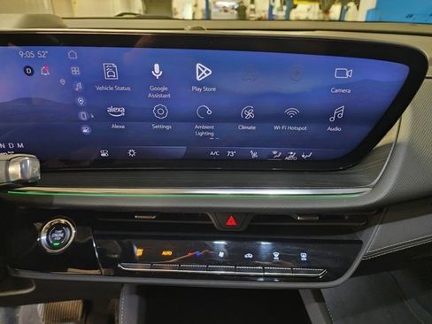 Certified 2025 Buick Envision Preferred image 24