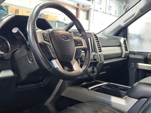 Used 2017 Ford F350 Lariat w/ Lariat Ultimate Package image 31