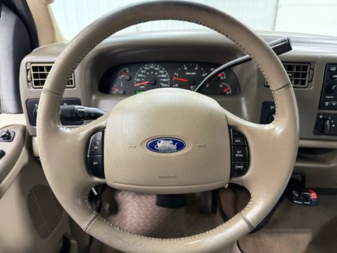 Used 2004 Ford F350 XL image 19