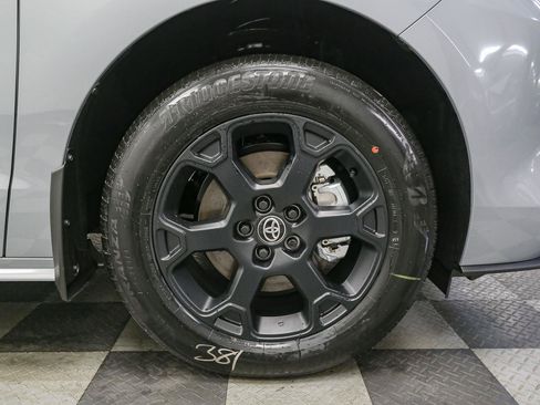 New 2026 Toyota Sienna XLE Woodland Edition AWD/4WD image 12