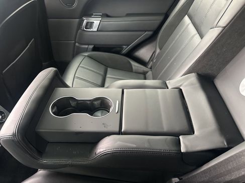 Used 2020 Land Rover Range Rover Sport HST image 31