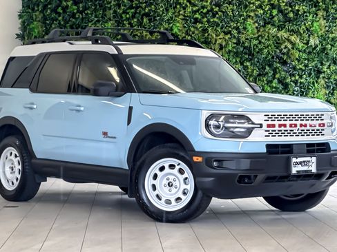 Certified 2023 Ford Bronco Sport Heritage Limited AWD/4WD image 2