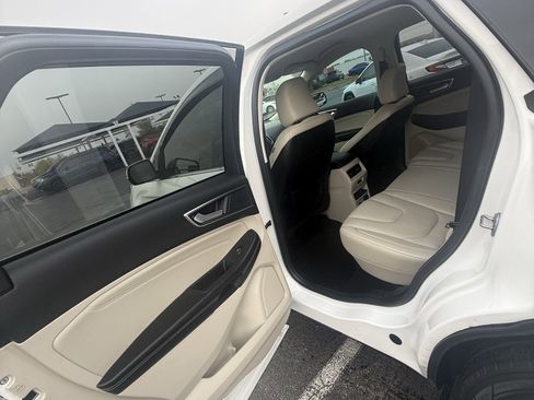 Used 2022 Ford Edge Titanium w/ Equipment Group 301A image 12