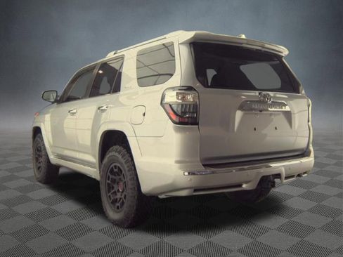 Used 2016 Toyota 4Runner Limited AWD/4WD image 6