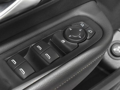 Used 2022 GMC Terrain SLE w/ Driver Convenience Package FWD image 12