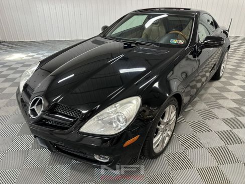 Used 2009 Mercedes-Benz SLK 300 image 6