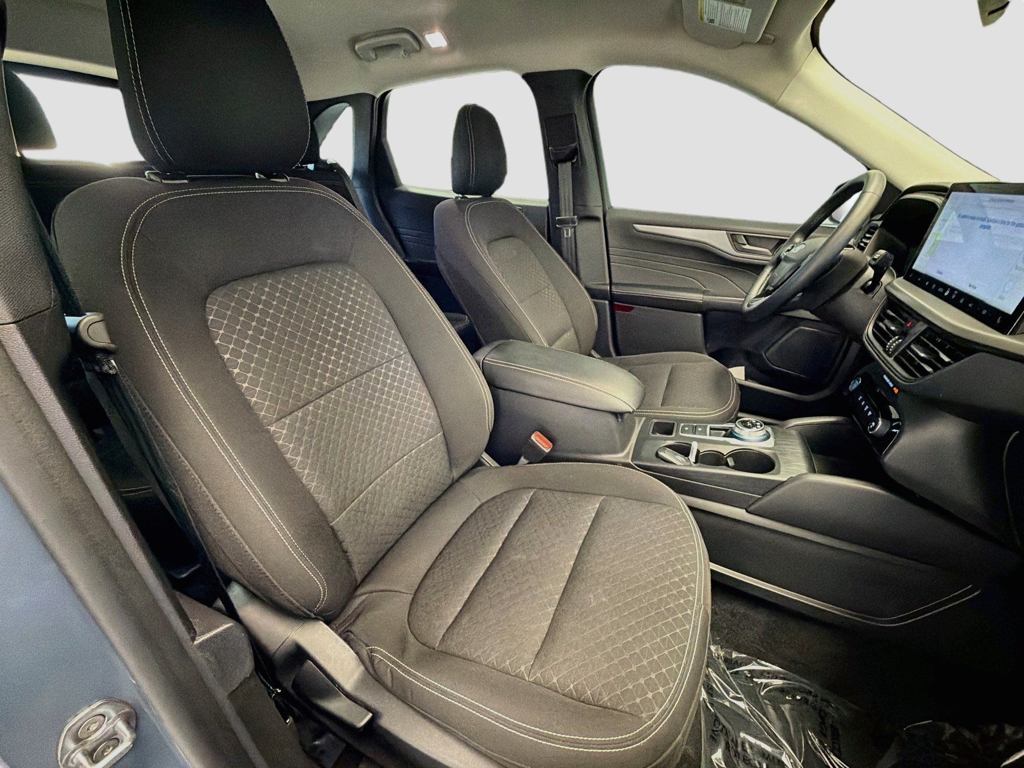 Used 2024 Ford Escape Active w/ Tech Pack #1 AWD/4WD image 18