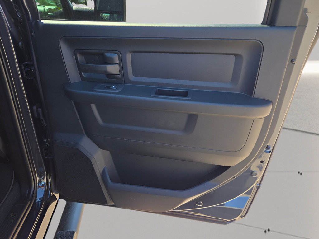 New 2027 RAM 3500 Tradesman AWD/4WD image 16