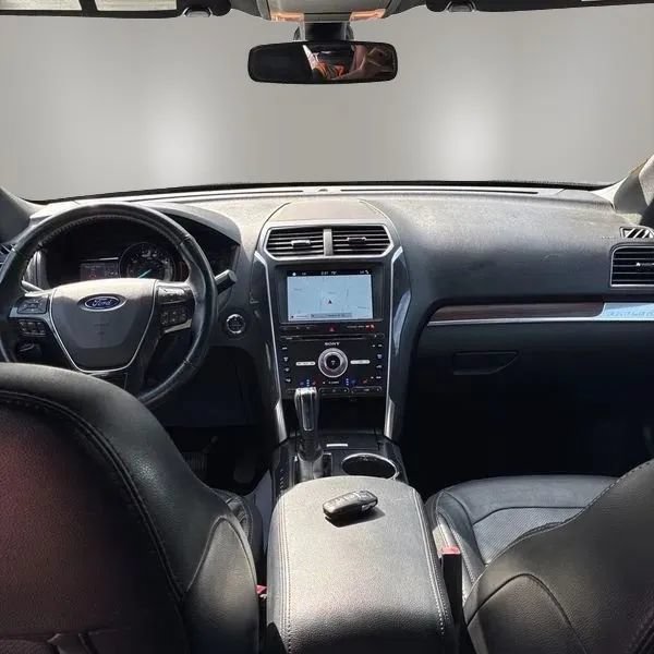 Used 2017 Ford Explorer Limited w/ Equipment Group 301A FWD image 27