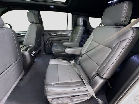 Used 2024 GMC Yukon XL Denali image 26