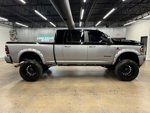 Used 2024 RAM 3500 Limited AWD/4WD image 15