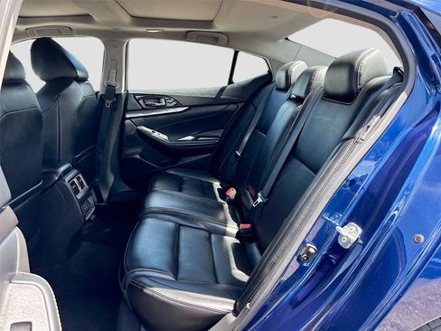 Used 2023 Nissan Maxima SL FWD image 25