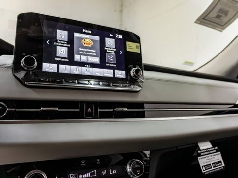 New 2025 Mitsubishi Outlander SE image 31