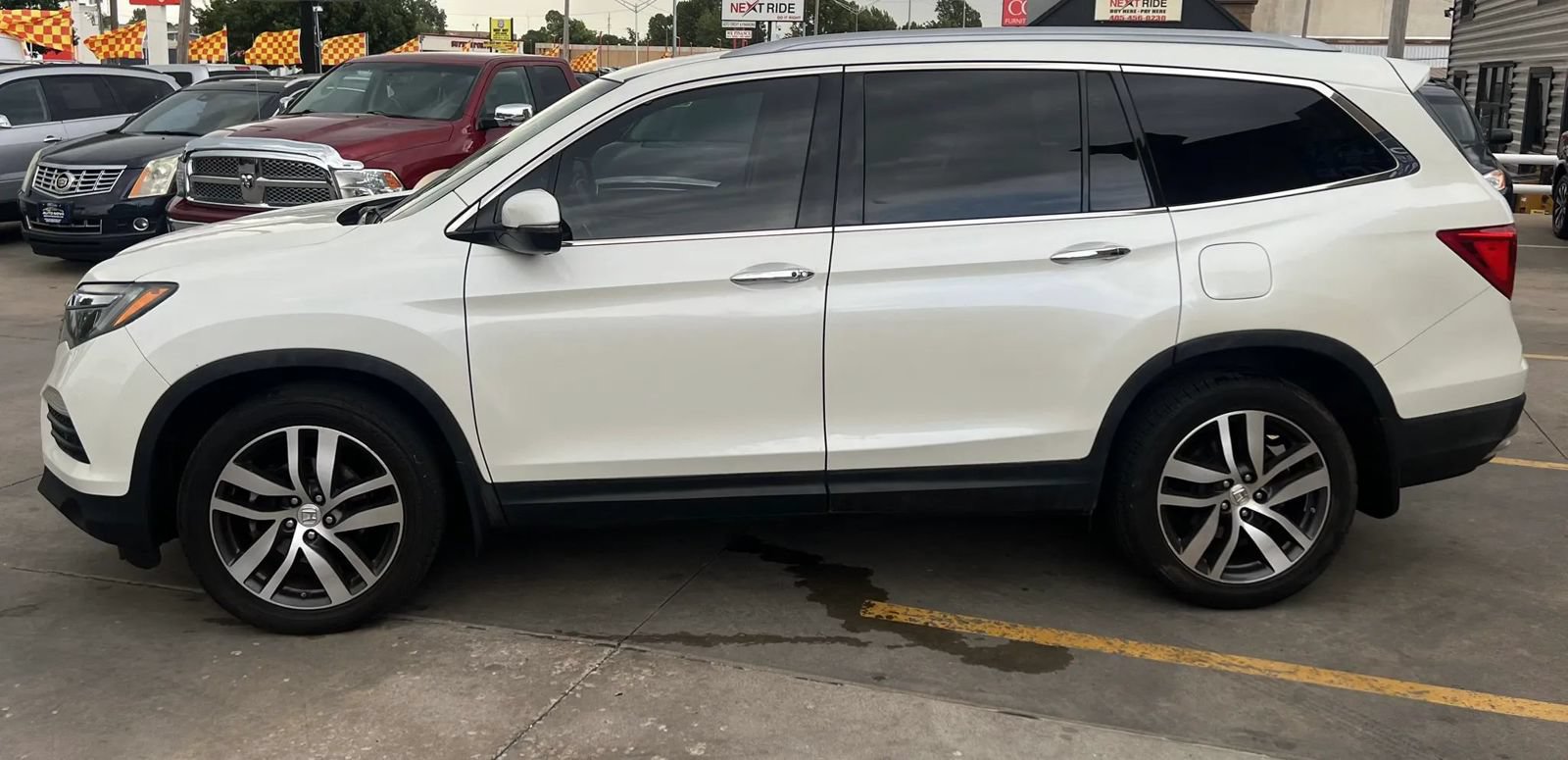 Used 2017 Honda Pilot Elite image 5