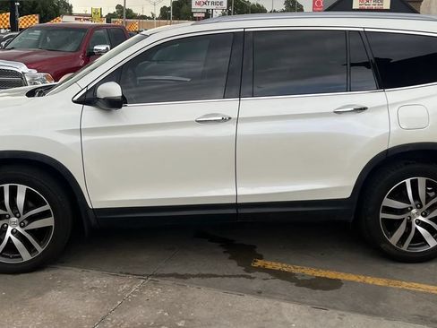 Used 2017 Honda Pilot Elite image 5