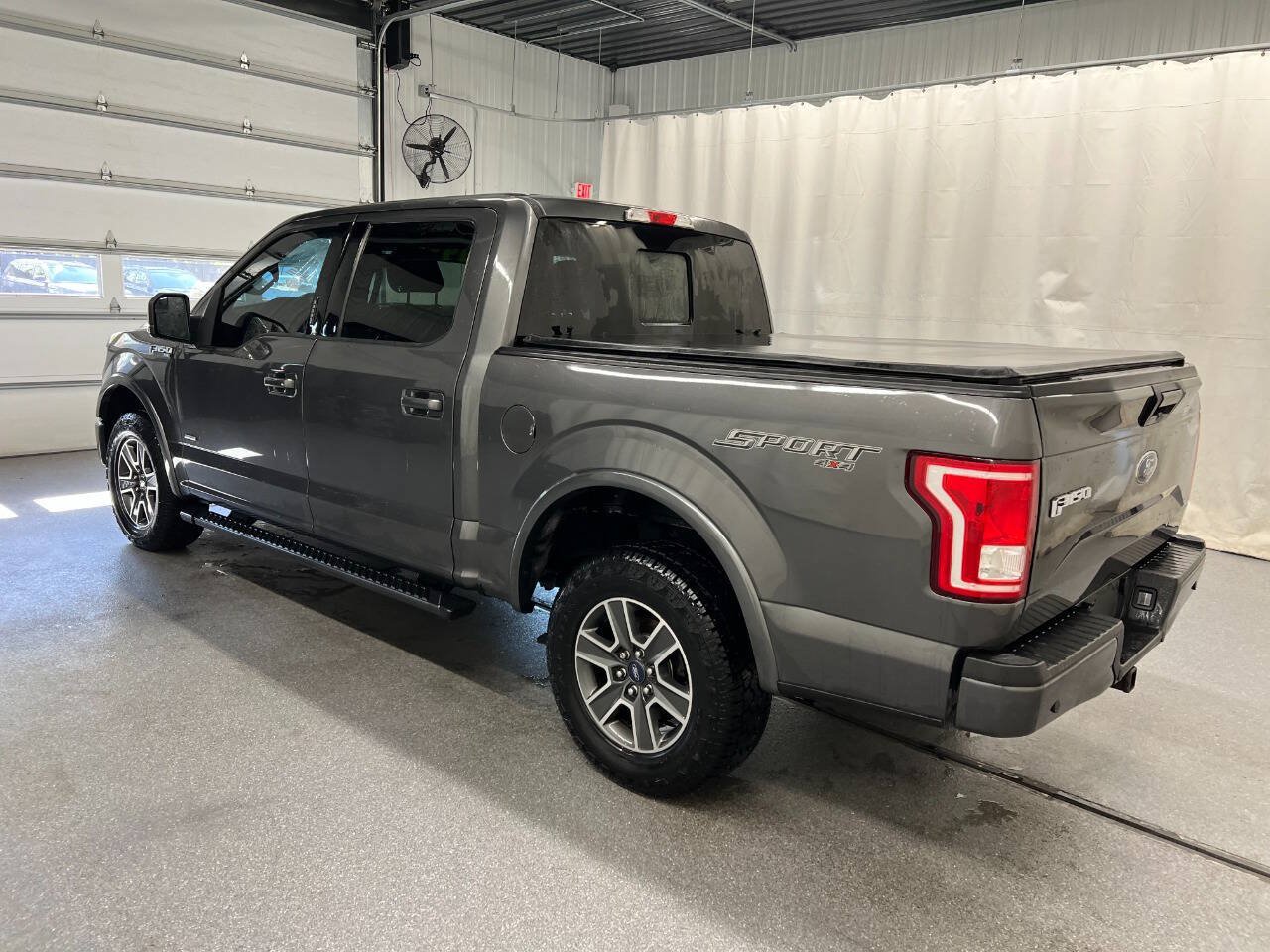 Used 2015 Ford F150 XLT w/ Equipment Group 302A Luxury AWD/4WD image 6